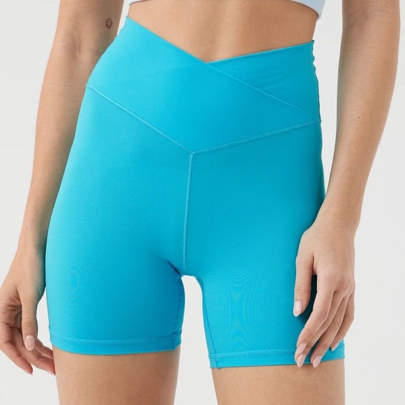 aerie Pants - NWT Offline by Aerie Real Me Crossover 5” Bike Short
